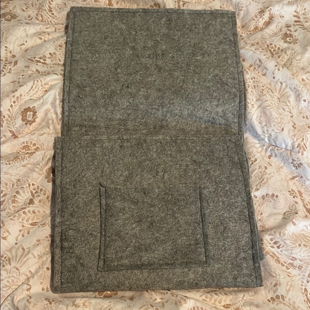 Gray Felt Bedside Holder